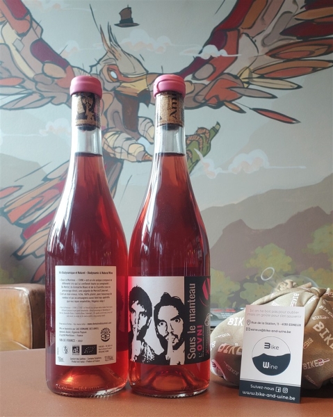 Sous le Manteau "OVNI"